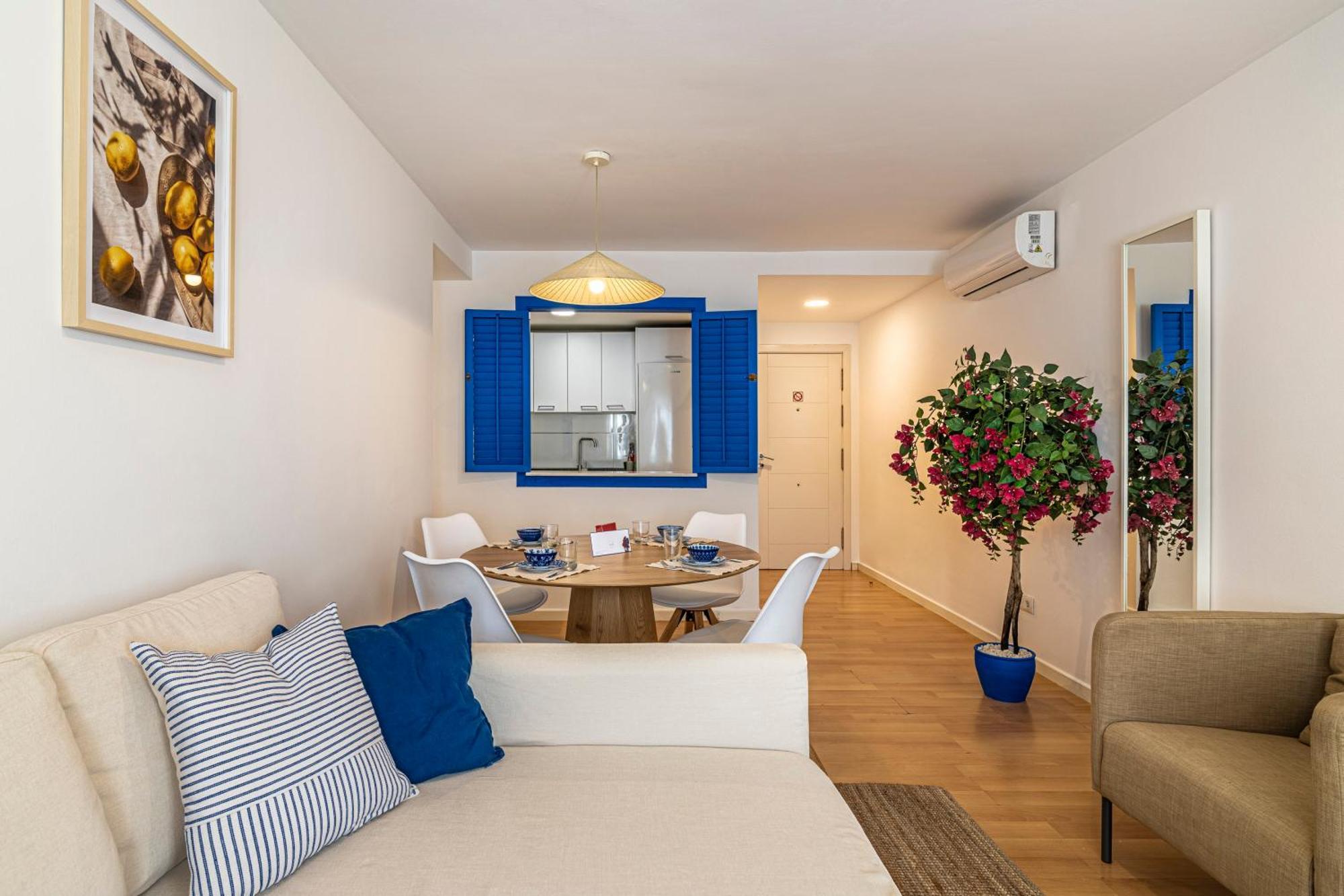 Solis Mare Apartments - Pedregalejo Beach مالقة المظهر الخارجي الصورة