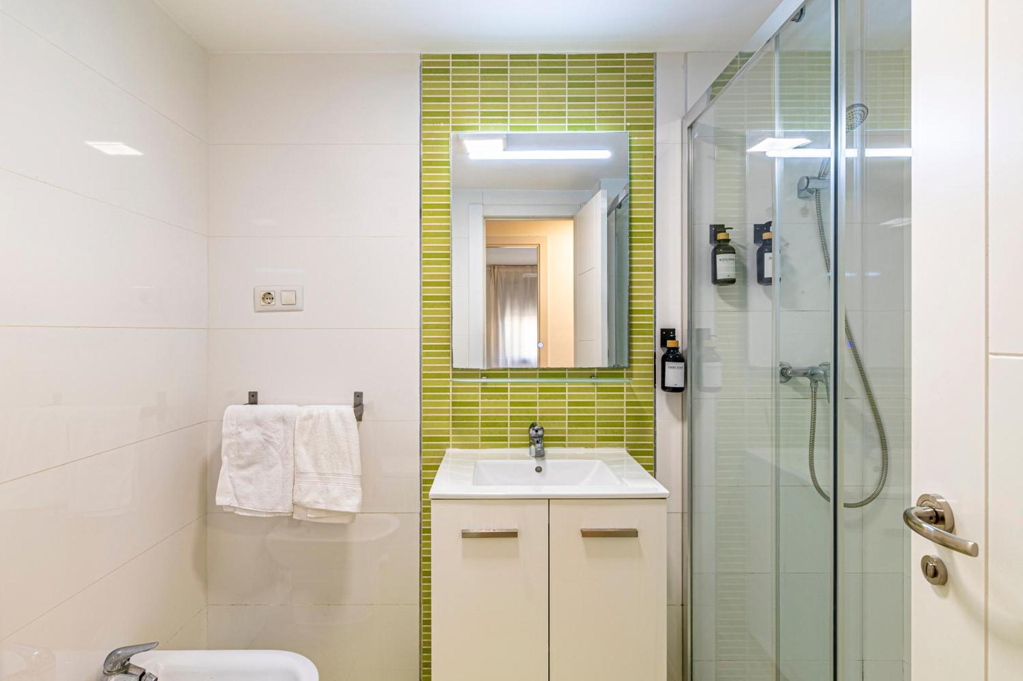 Solis Mare Apartments - Pedregalejo Beach مالقة المظهر الخارجي الصورة