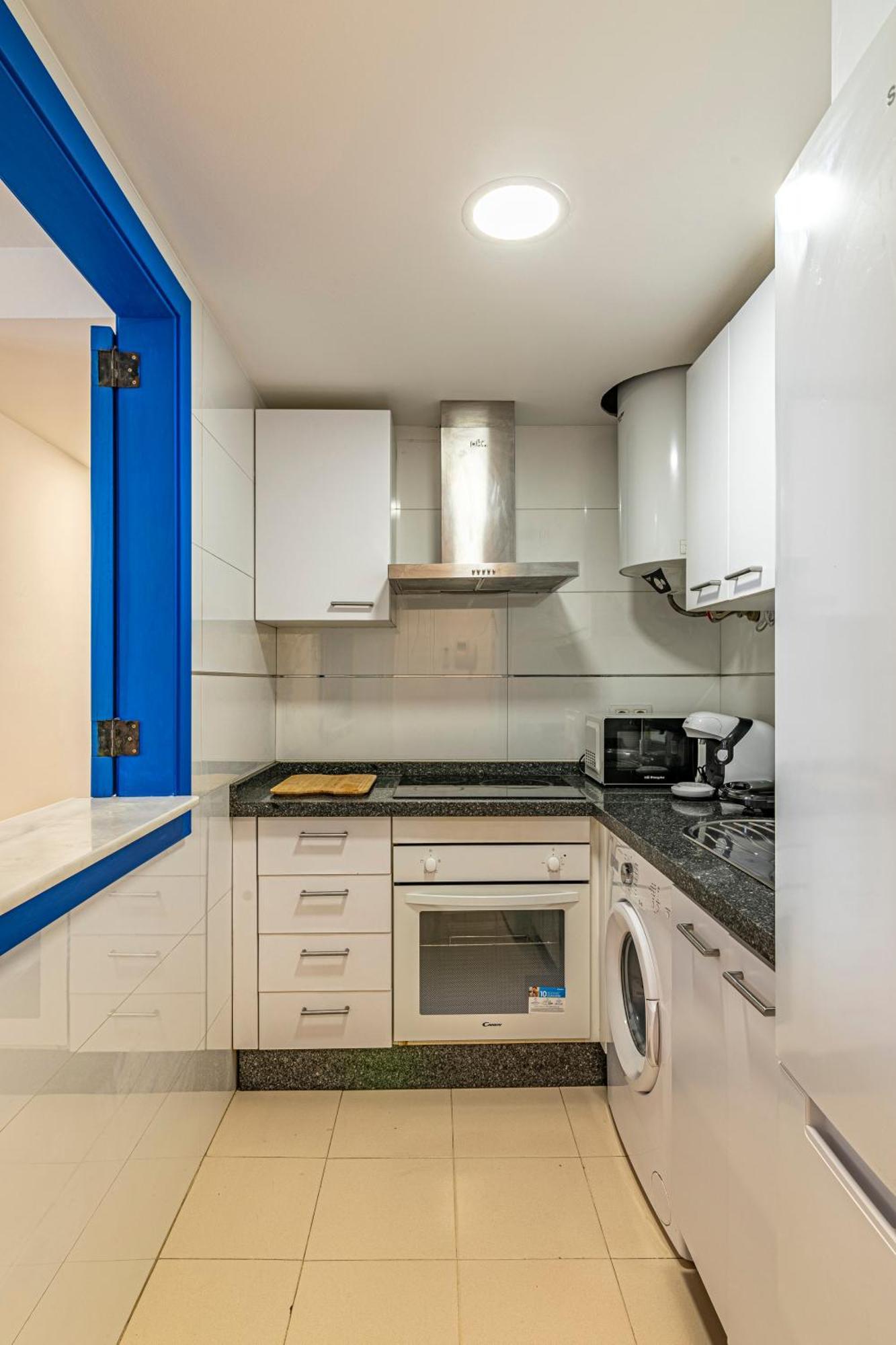 Solis Mare Apartments - Pedregalejo Beach مالقة المظهر الخارجي الصورة