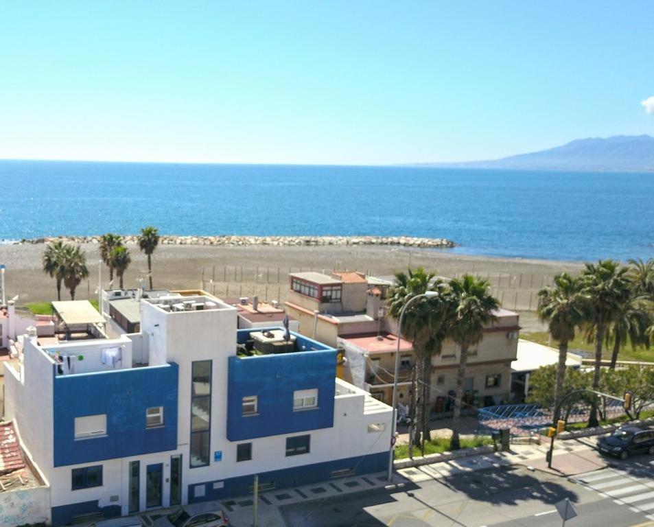 Solis Mare Apartments - Pedregalejo Beach مالقة المظهر الخارجي الصورة